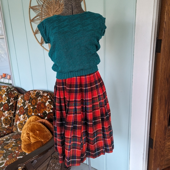 60s Tarton Plaid A-line Pleated Skirt - Picture 2 of 7
